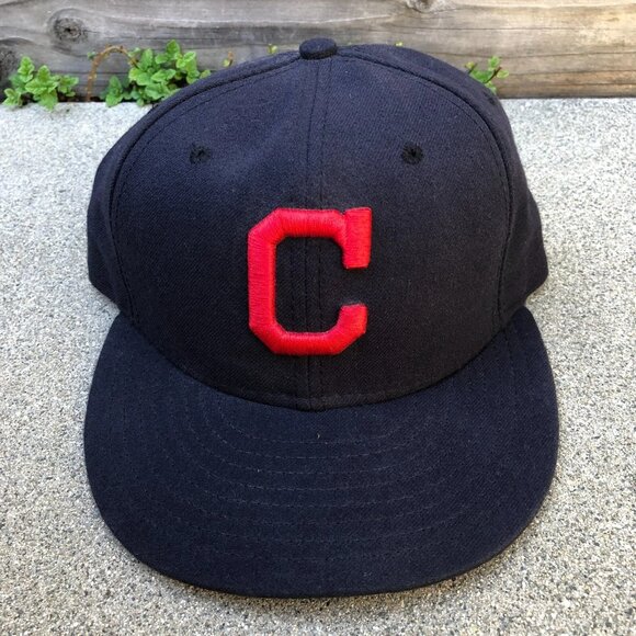 NEW ERA Cleveland Indians Guardians Fitted Hat 7 1/4 On Field MLB Blue Baseball - Picture 1 of 7
